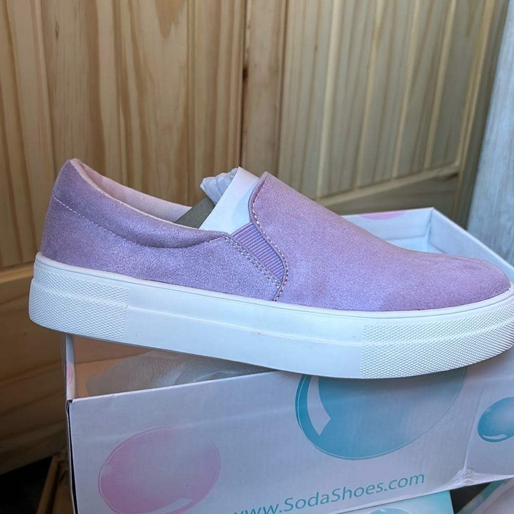 NEW Soda Hike Sneakers Light Lavender Size 7.5